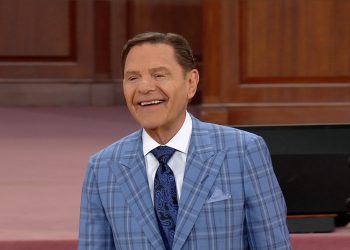 Kenneth Copeland is the richest pastors in the world 2020