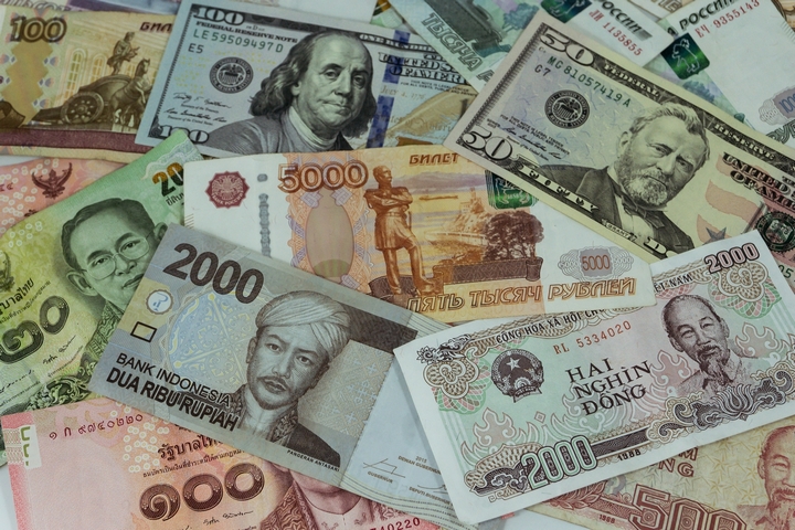 lowest currencies in Africa